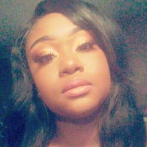 Meet your Posher, Lhexis